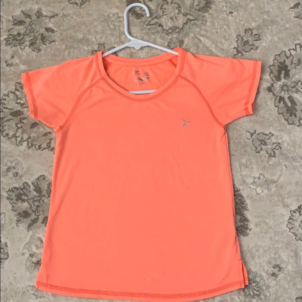 Old Navy Activewear T-shirt